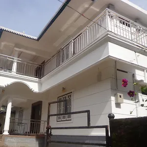 Aarons Guest house